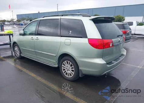 2008 Toyota Sienna Limited из США, поврежденный, VIN 5TDBK22C28S010737